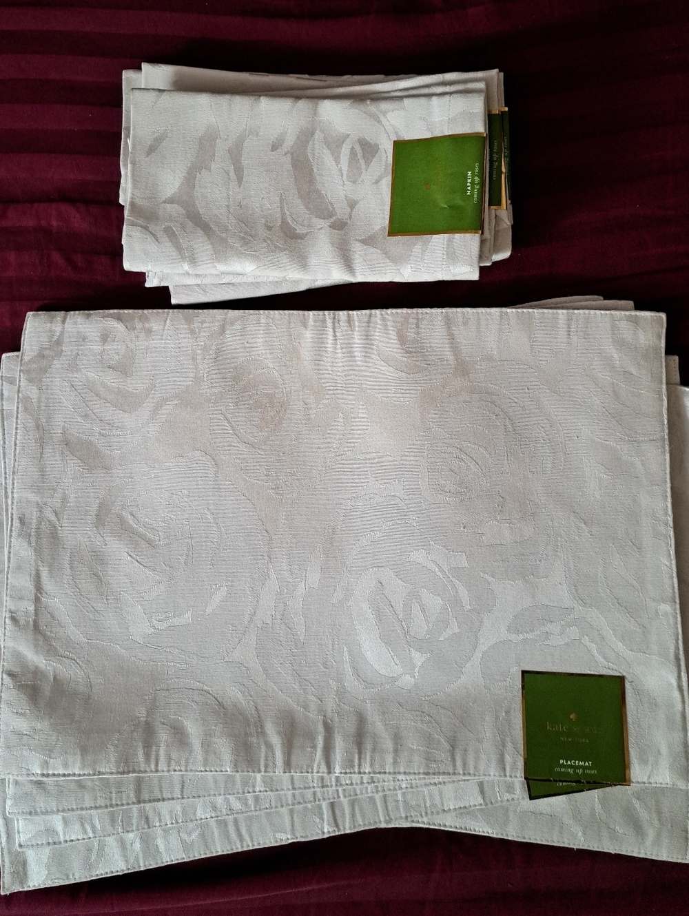 kate spade White Coming Up Roses Jacquard Placemat and Napkin Set